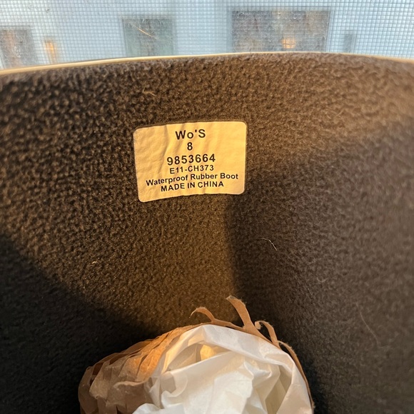 Cheetah Zebra print rain boots: size 8 - Picture 6 of 6